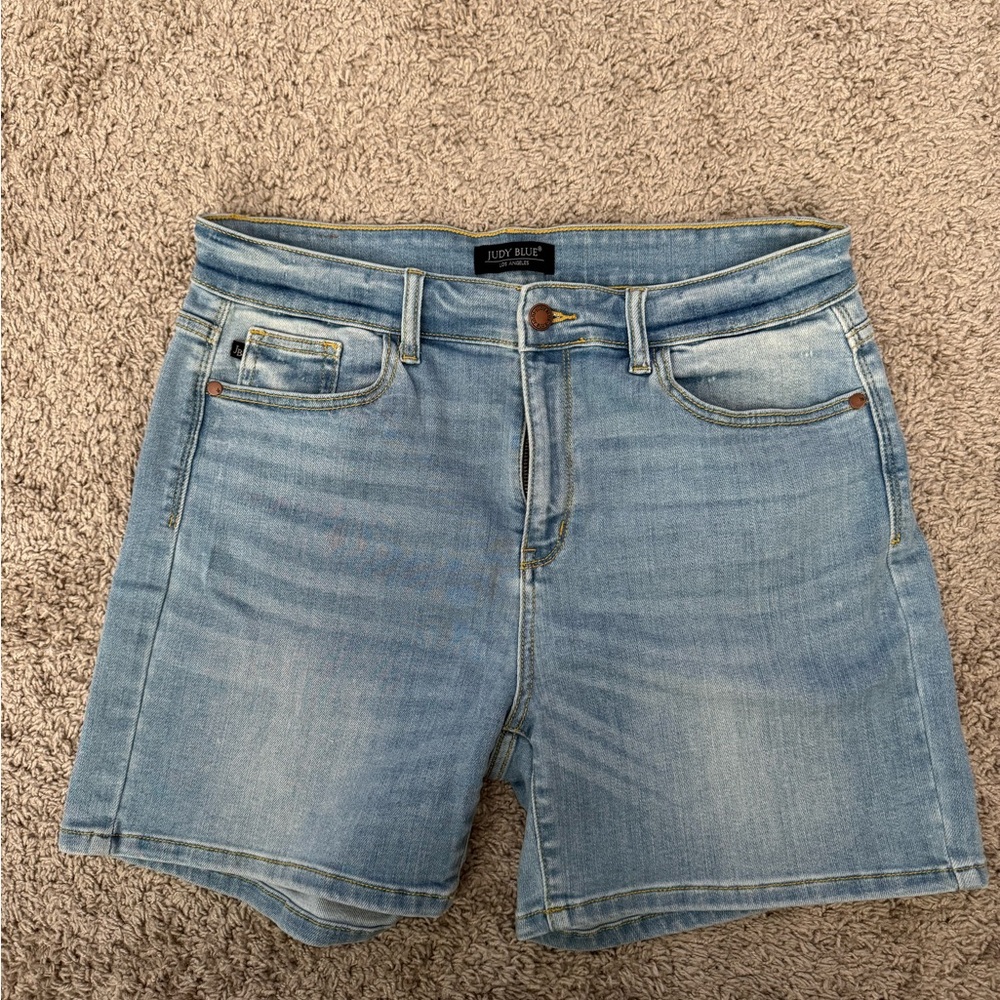 Judy Blue Light Wash Denim Shorts